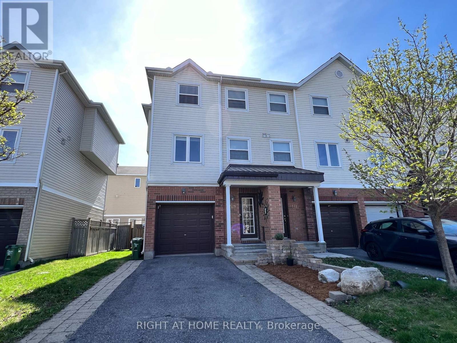 769 COBBLE HILL DRIVE, Ottawa, Ontario