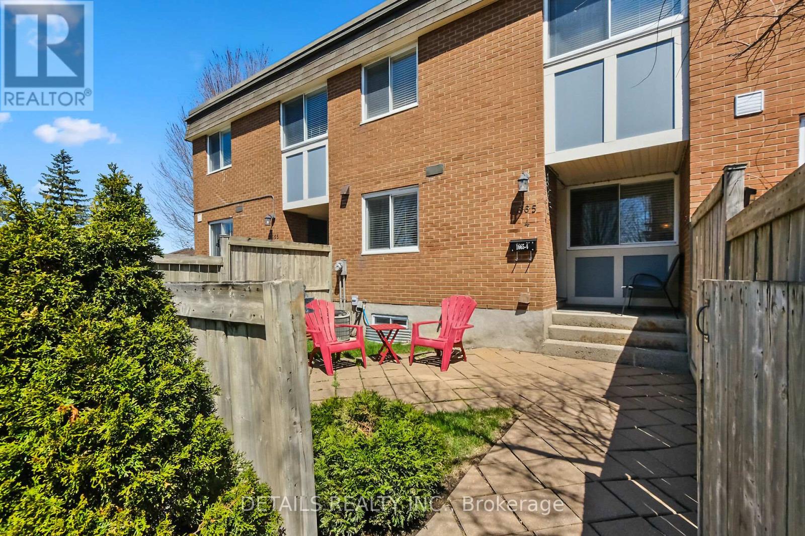 4 - 1665 HEATHERINGTON ROAD, Ottawa, Ontario