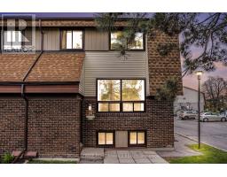 A - 25 WOODVALE, Ottawa, Ontario
