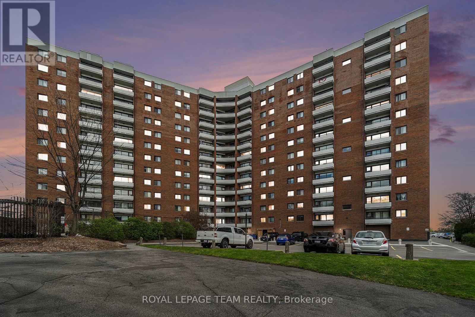 706 - 20 CHESTERTON DRIVE, Ottawa, Ontario