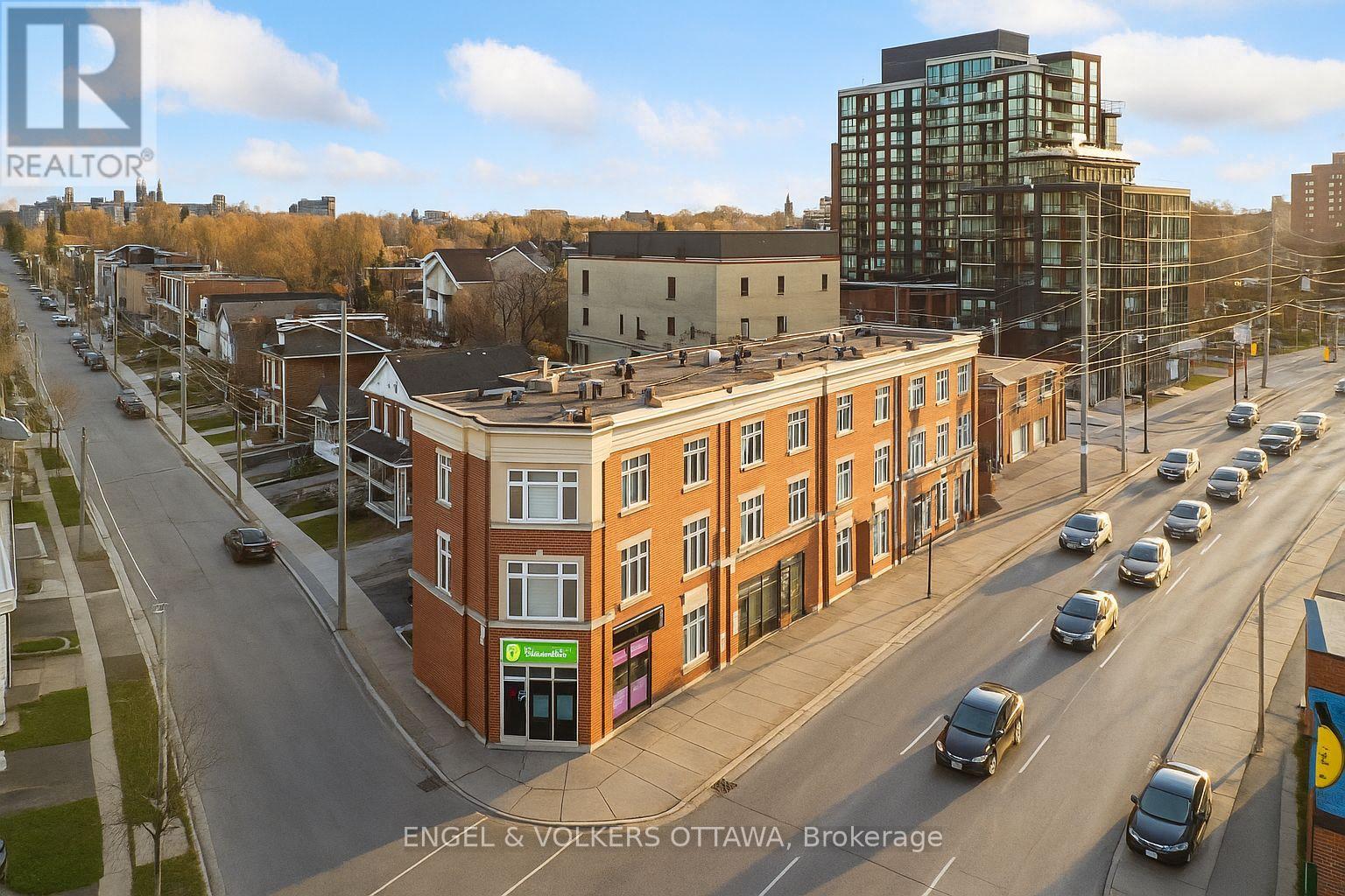 3 - 4 SHERBROOKE AVENUE, Ottawa, Ontario