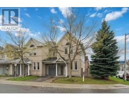 111 TACOM CIRCLE, Ottawa, Ontario
