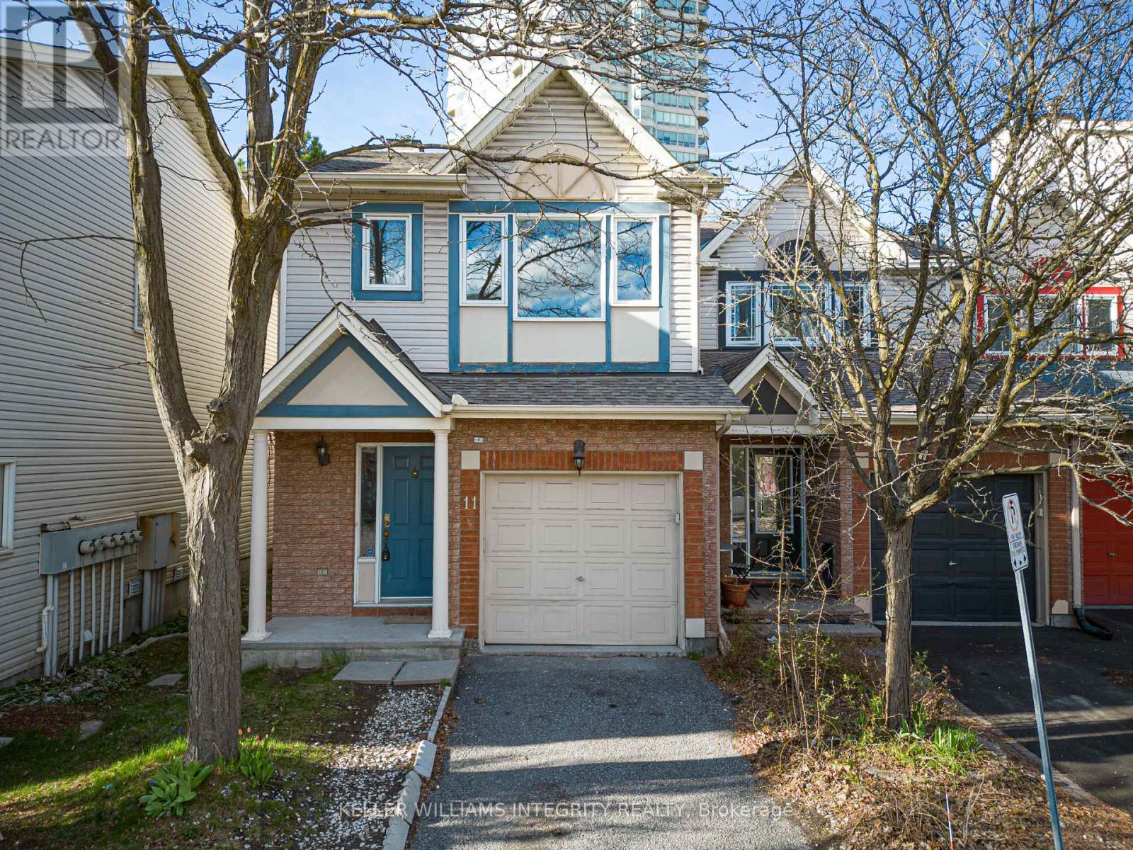11 SAN REMO PRIVATE, Ottawa, Ontario