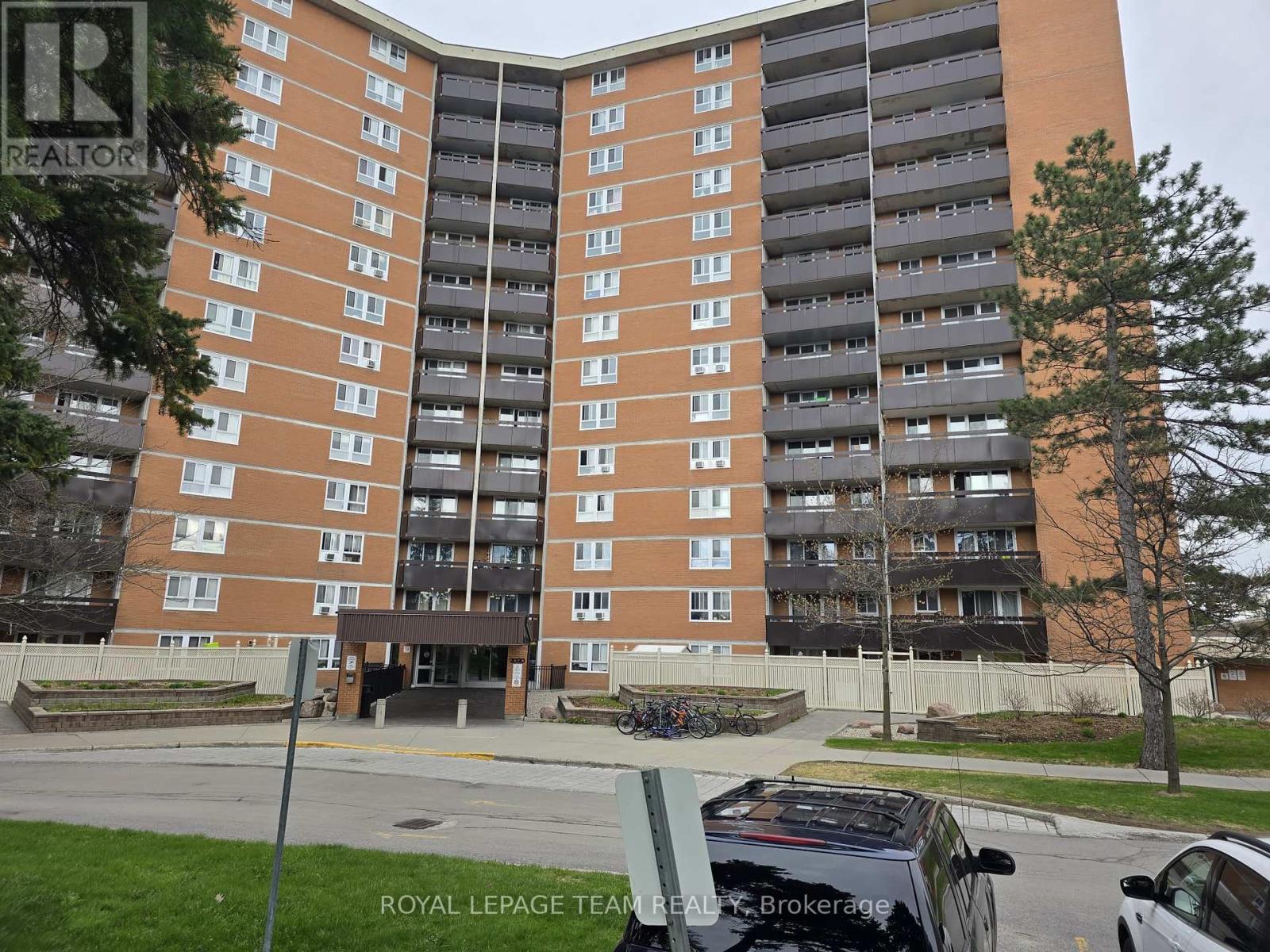 718 - 2020 JASMINE CRESCENT, Ottawa, Ontario