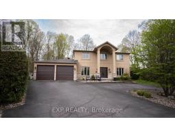 17 CHESSWOOD COURT, Ottawa, Ontario