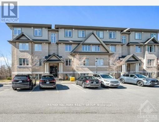 C - 35 TADLEY PRIVATE, Ottawa, Ontario