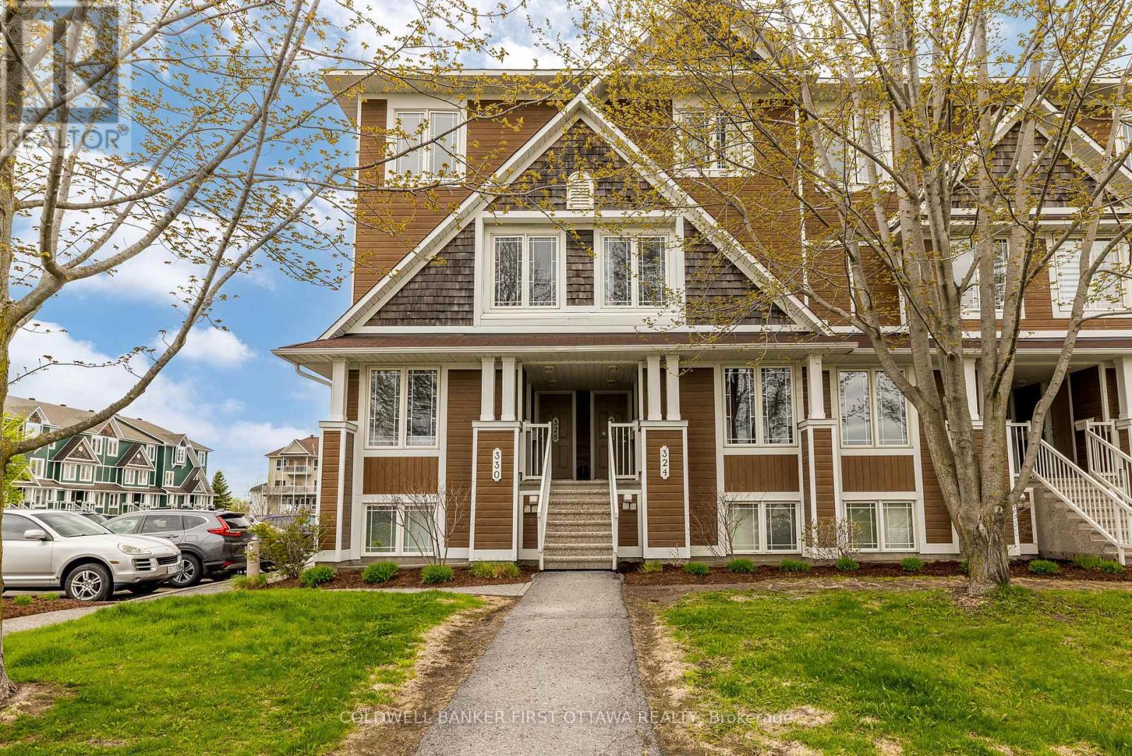 326 CROWNRIDGE DRIVE, Ottawa, Ontario