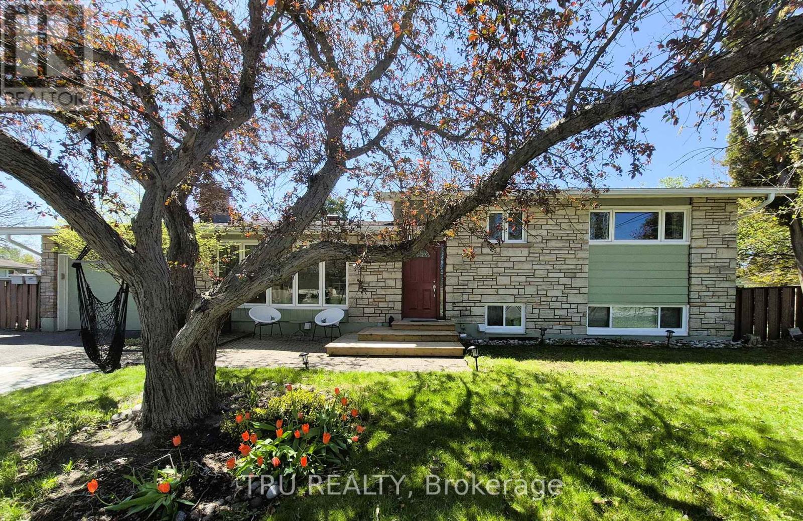 48 CRYSTAL BEACH DRIVE, Ottawa, Ontario