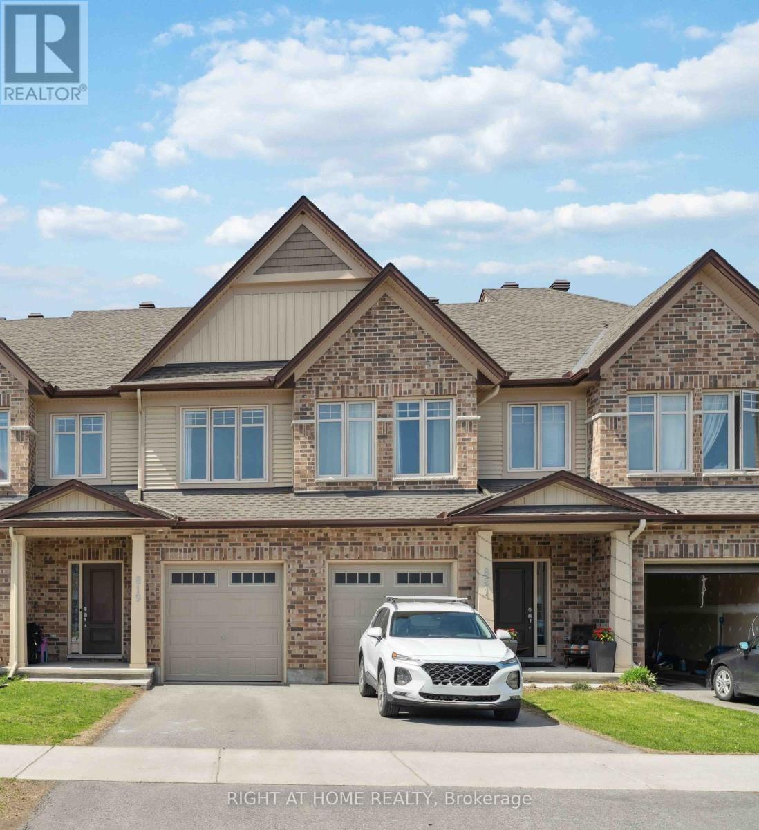 819 MIIKANA ROAD, Ottawa, Ontario
