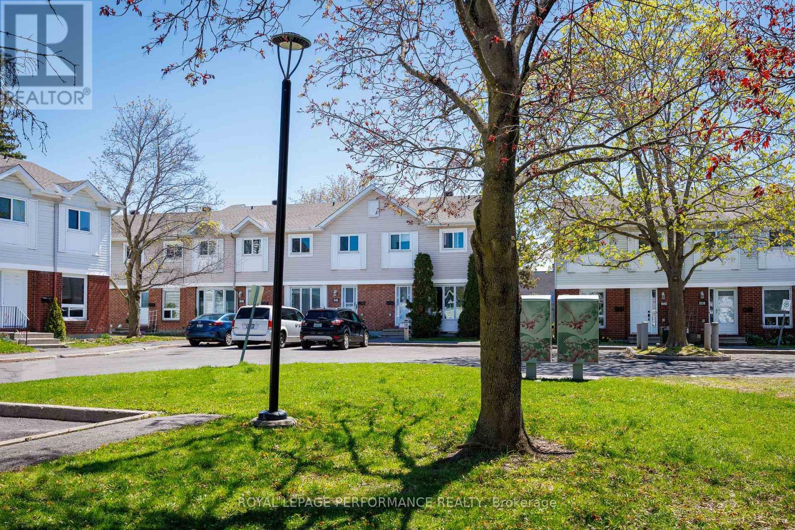 57 - 1946 COLORADO LANE, Ottawa, Ontario