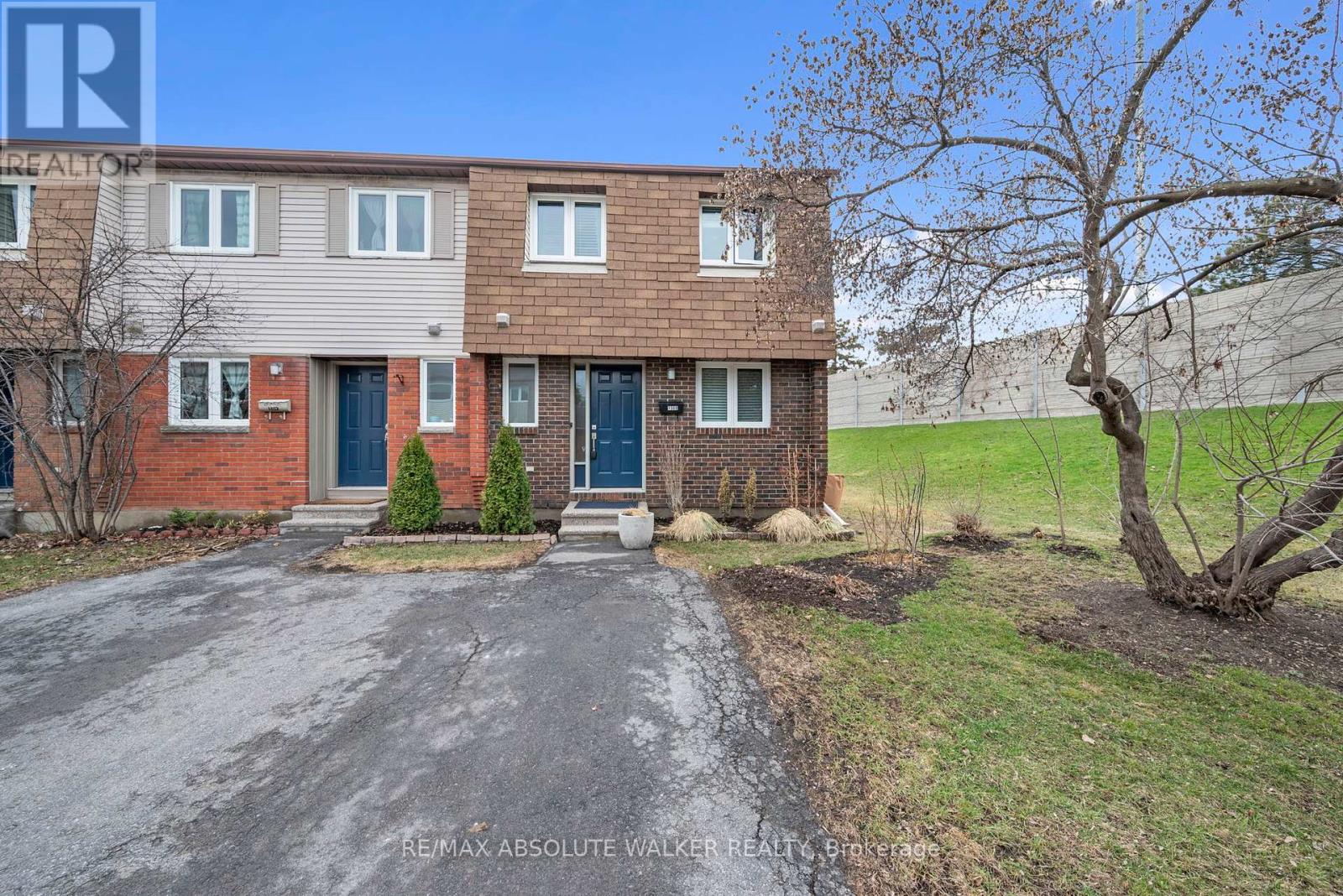 1300 ALNESS COURT, Ottawa, Ontario