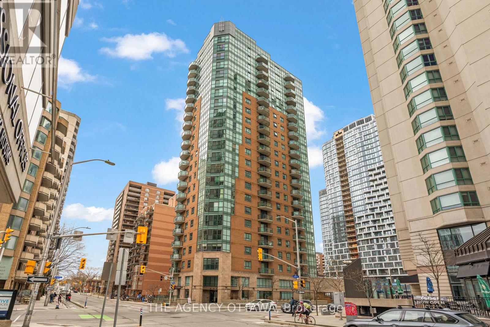 1403 - 445 LAURIER AVENUE W, Ottawa, Ontario