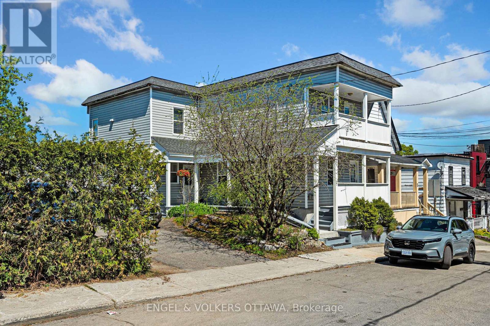7 LOWREY STREET, Ottawa, Ontario