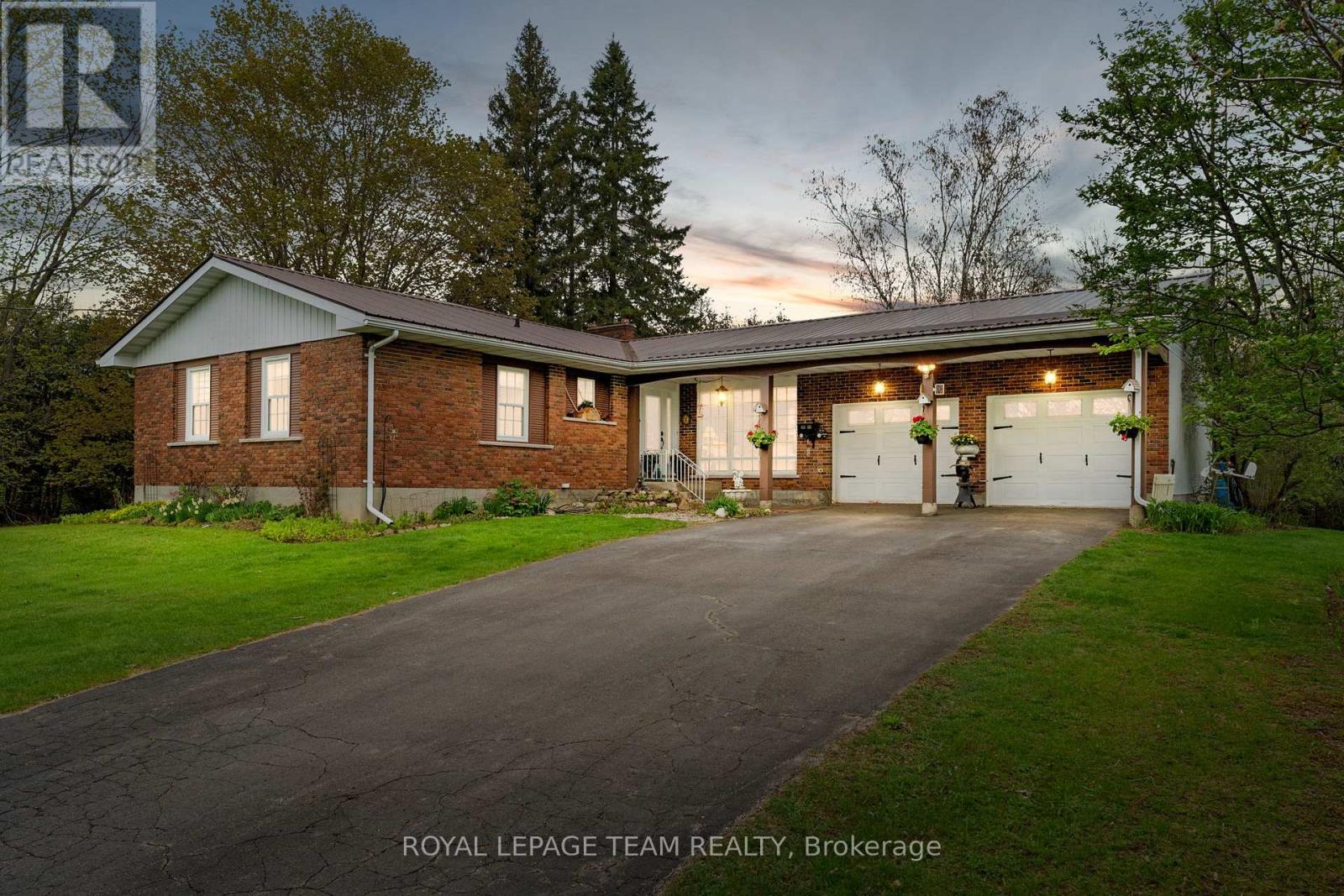 2915 COUNTY RD 20 ROAD, North Grenville, Ontario