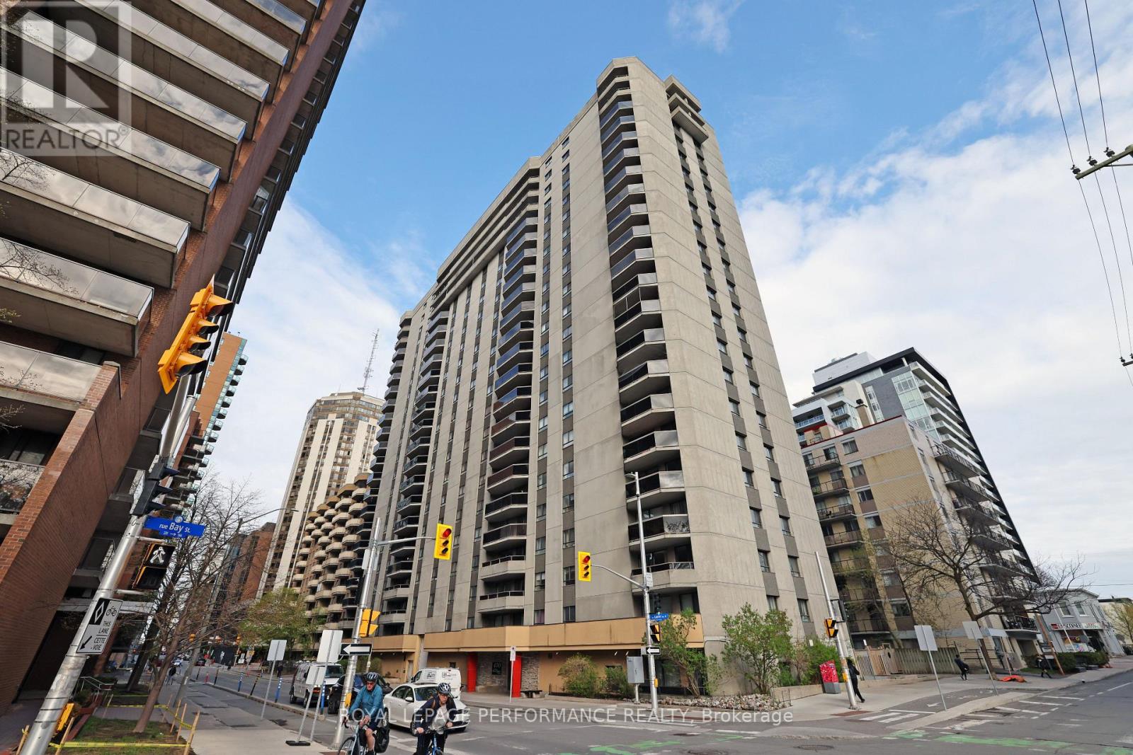 1701 - 470 LAURIER AVENUE W, Ottawa, Ontario