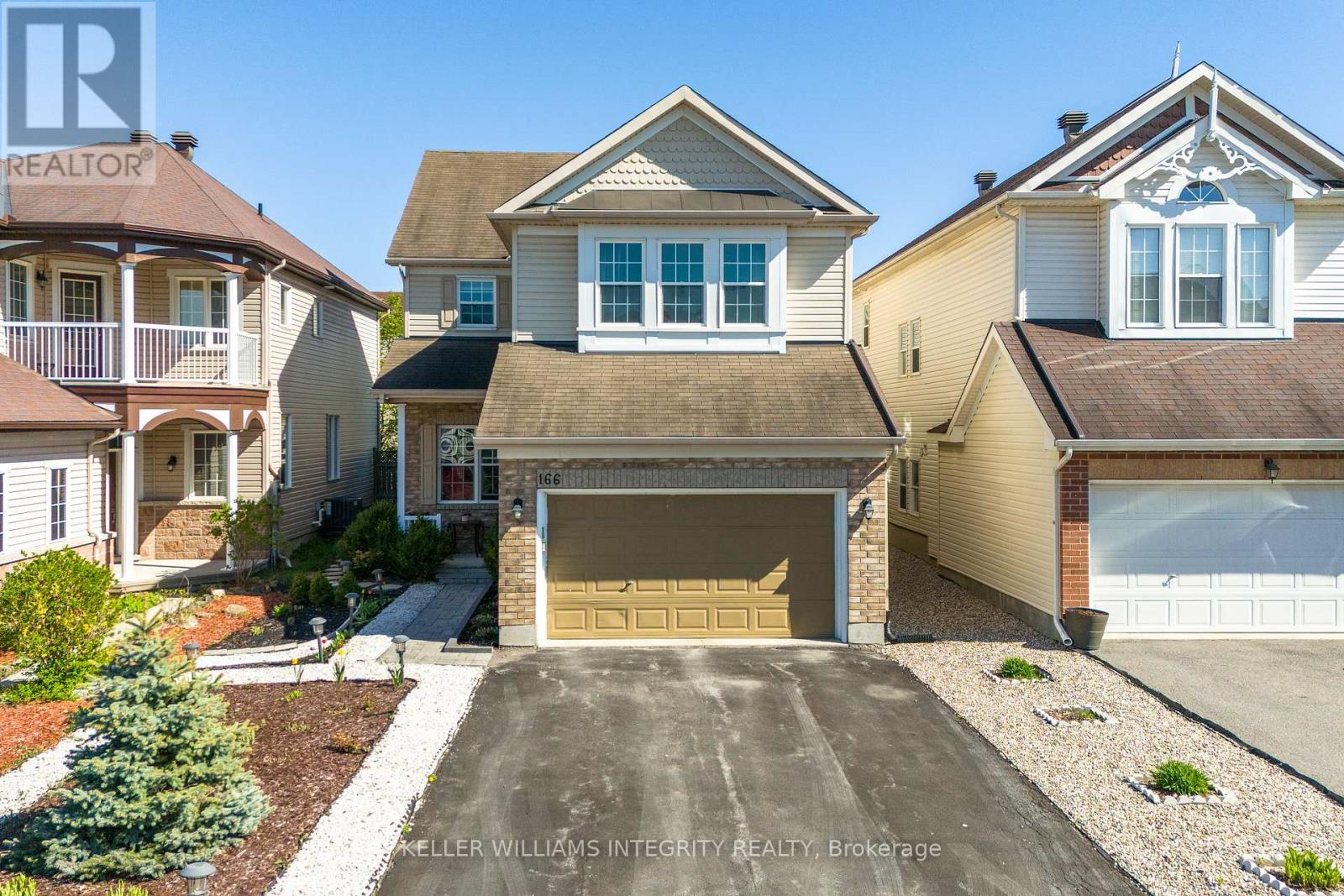 166 STREAMSIDE CRESCENT, Ottawa, Ontario