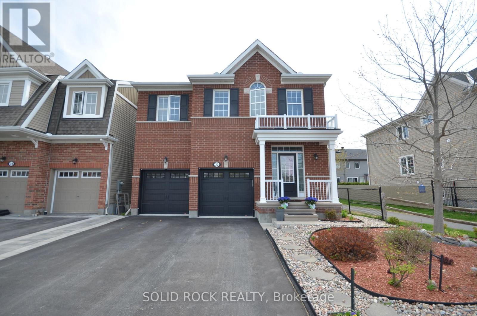32 SOLARIS DRIVE, Ottawa, Ontario