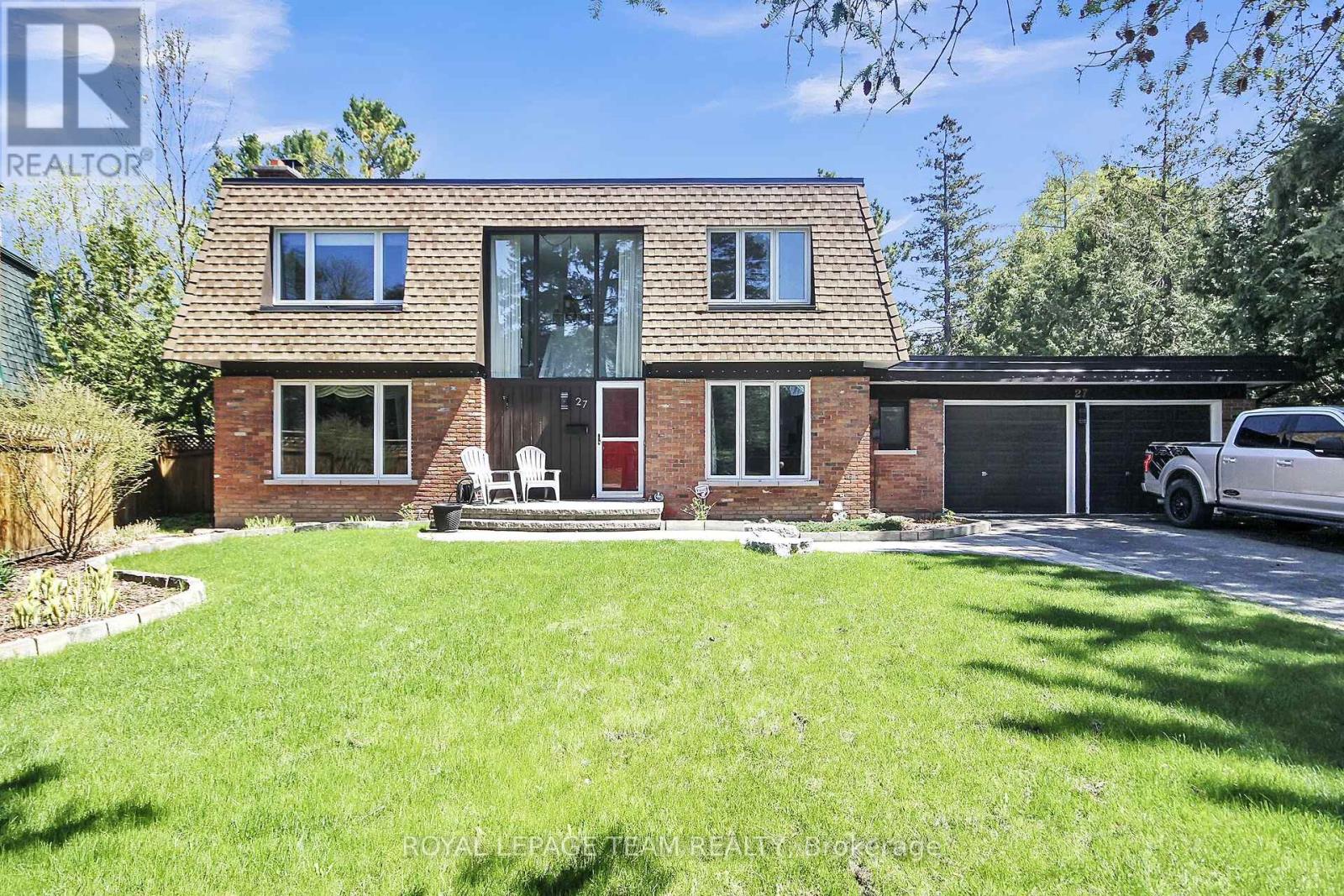 27 SANDWELL CRESCENT, Ottawa, Ontario
