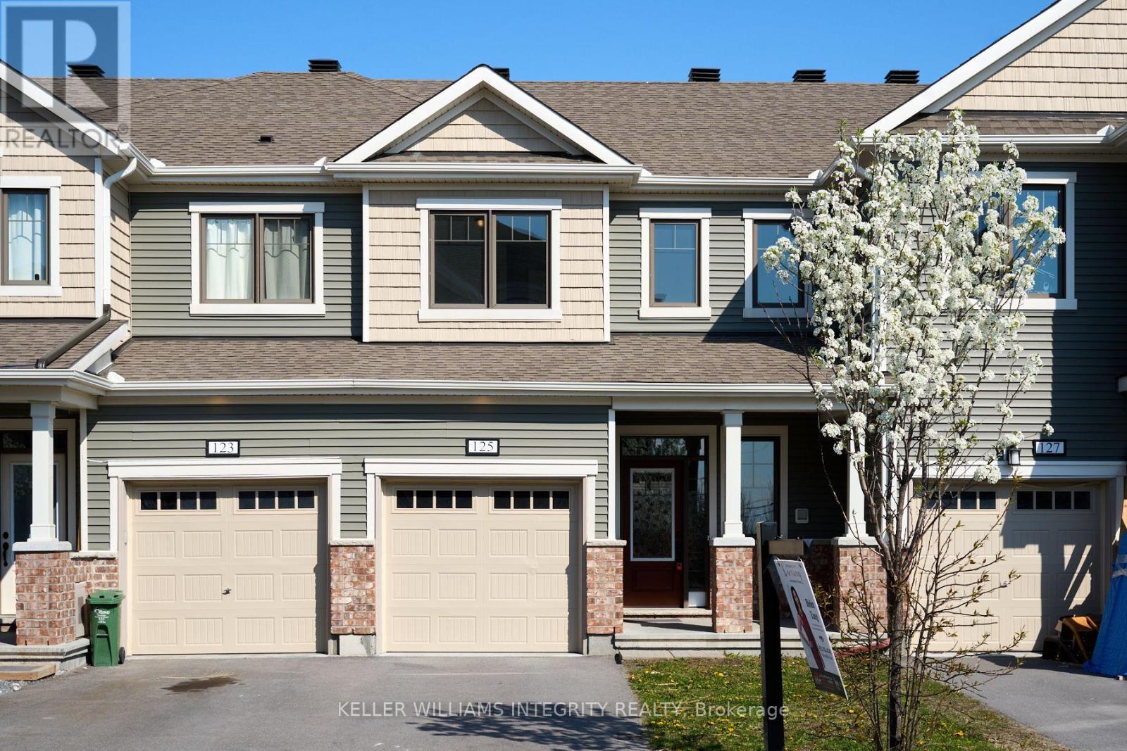 125 PICTOU CRESCENT, Ottawa, Ontario