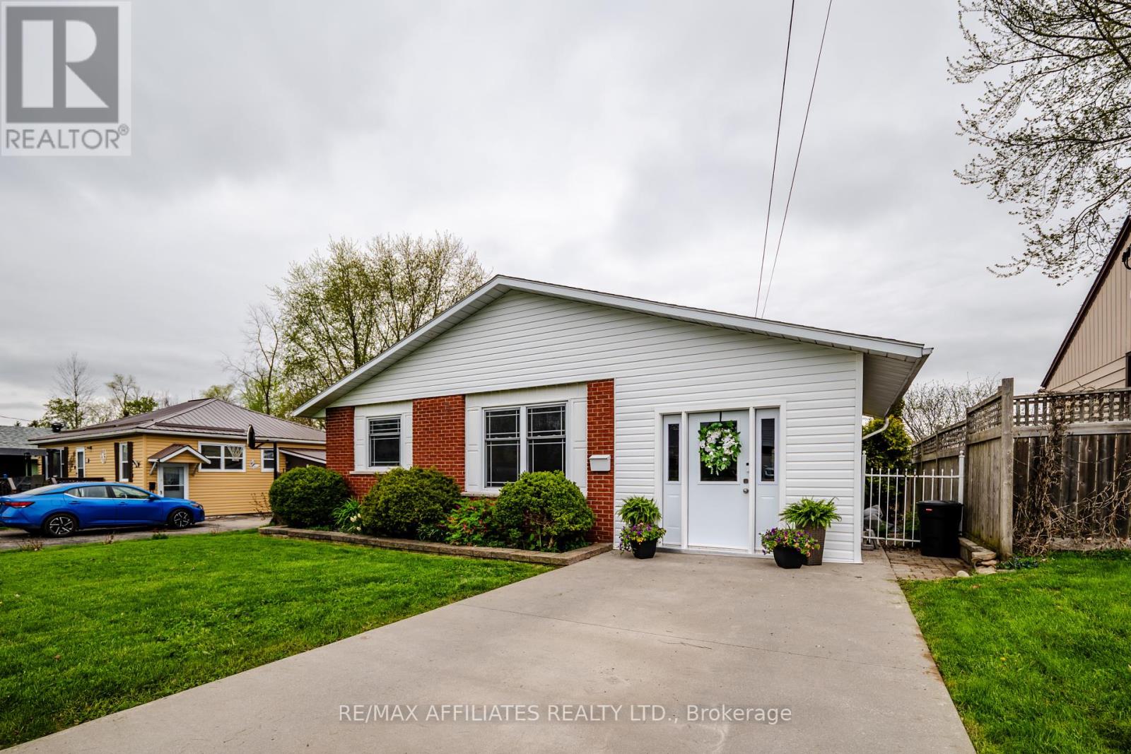 16 DUKE STREET, Brockville, Ontario