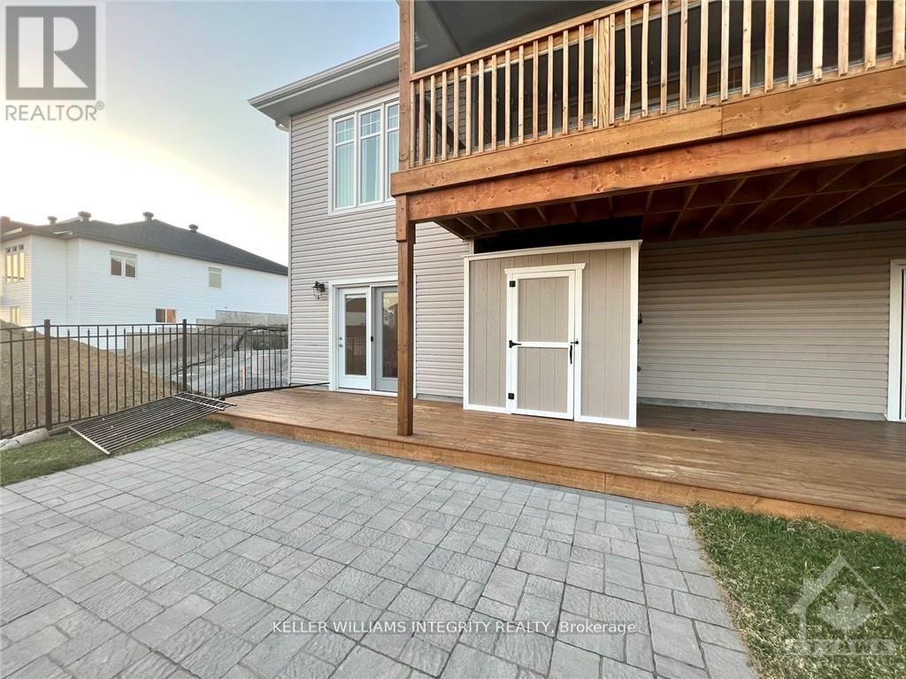 744 MEADOWRIDGE CIRCLE, Ottawa, Ontario