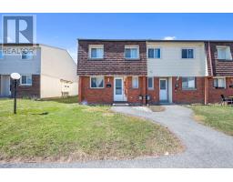 25A SONNET CRESCENT, Ottawa, Ontario