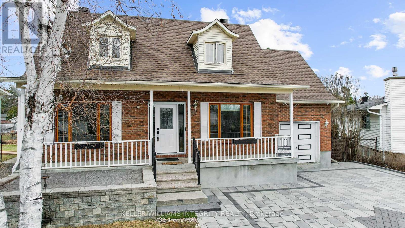 44 POOLE CREEK CRESCENT, Ottawa, Ontario