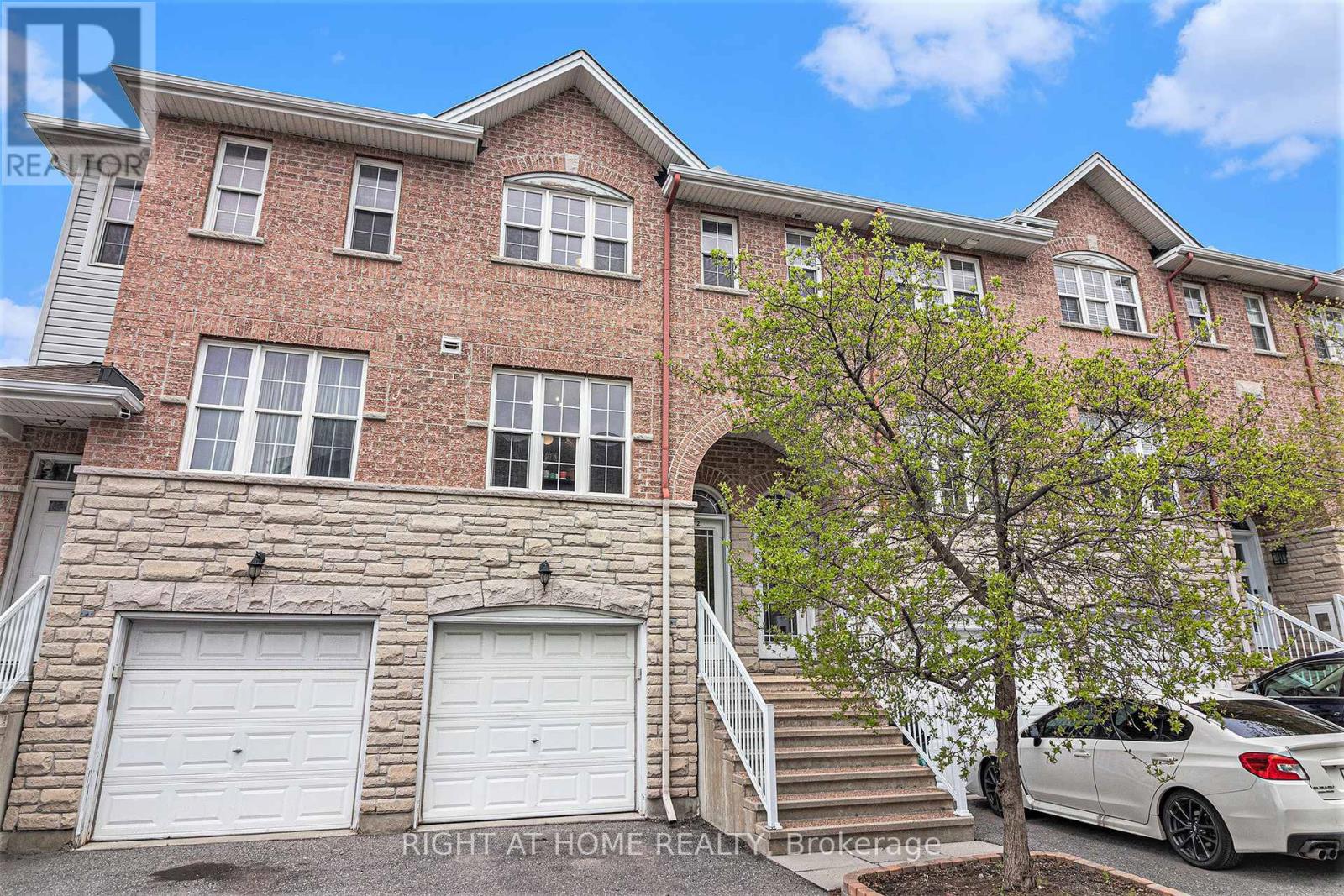 72 JENSCOTT PRIVATE, Ottawa, Ontario