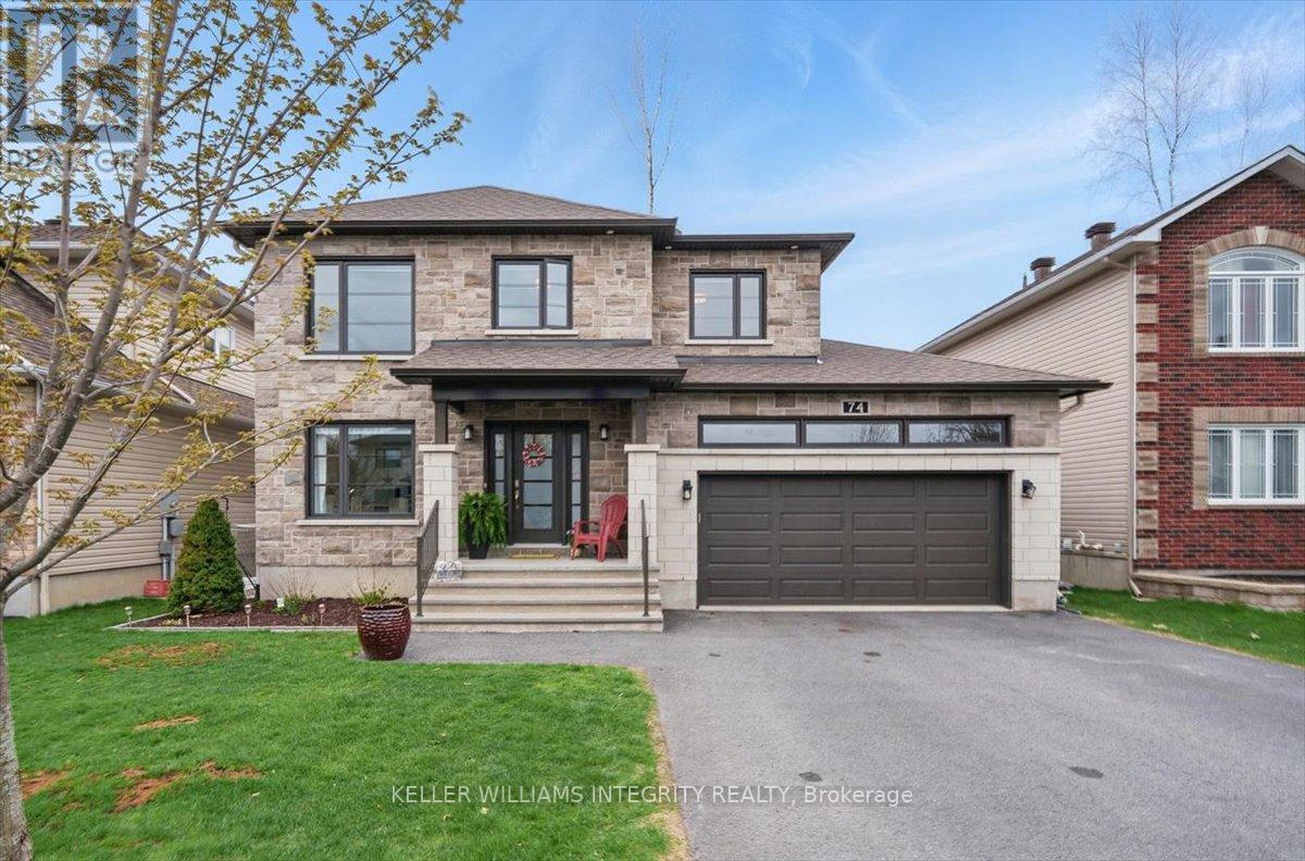 74 COBBLESTONE DRIVE, Russell, Ontario