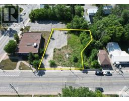 8212 VICTORIA STREET, Ottawa, Ontario
