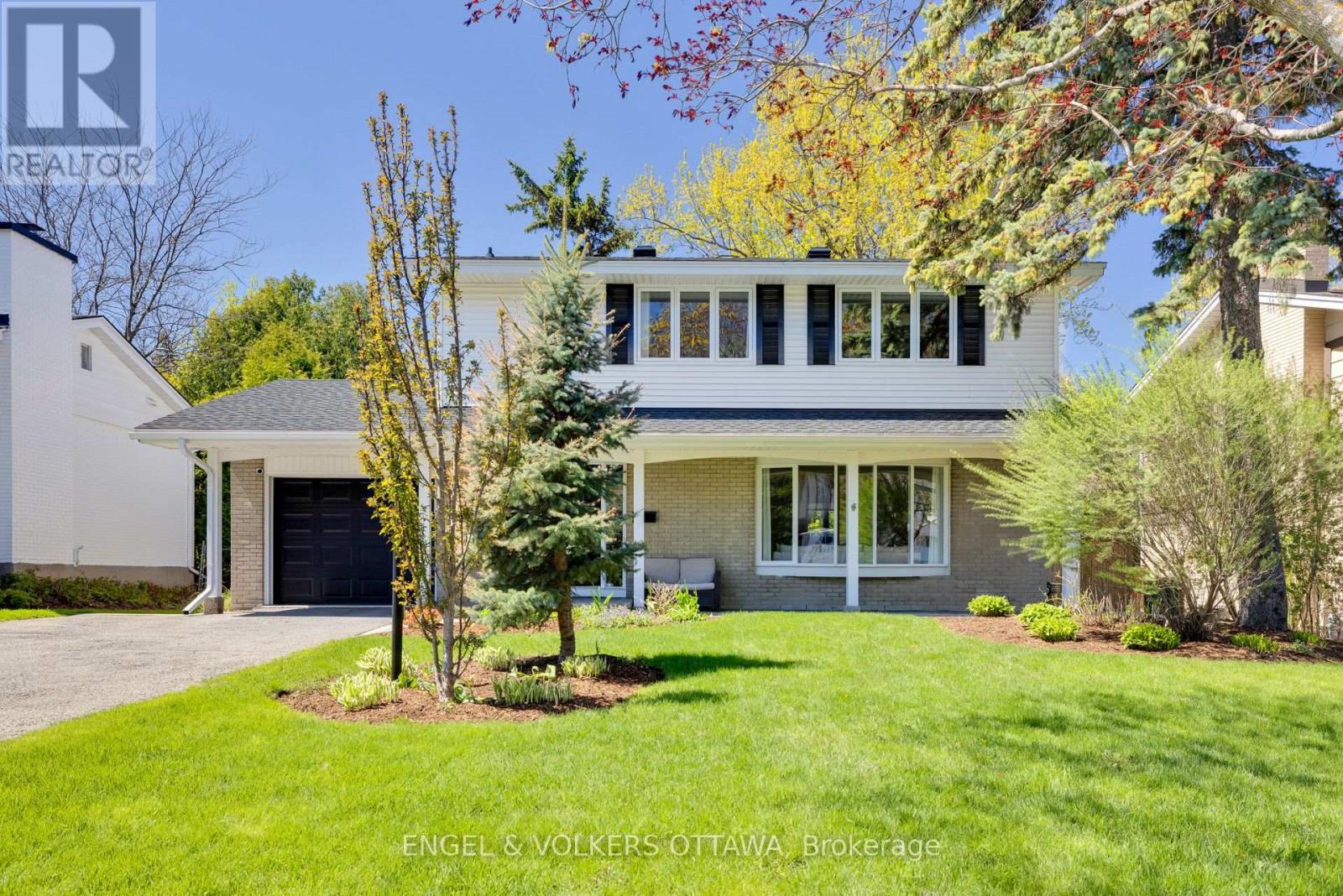 6 QUEENSLINE DRIVE, Ottawa, Ontario