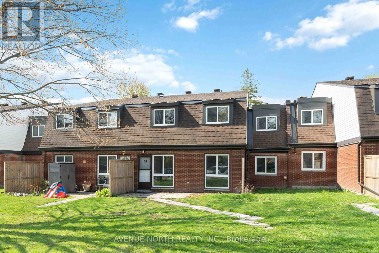 34J - 1958 JASMINE CRESCENT, Ottawa, Ontario
