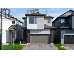 561 PAAKANAAK AVENUE, Ottawa, Ontario