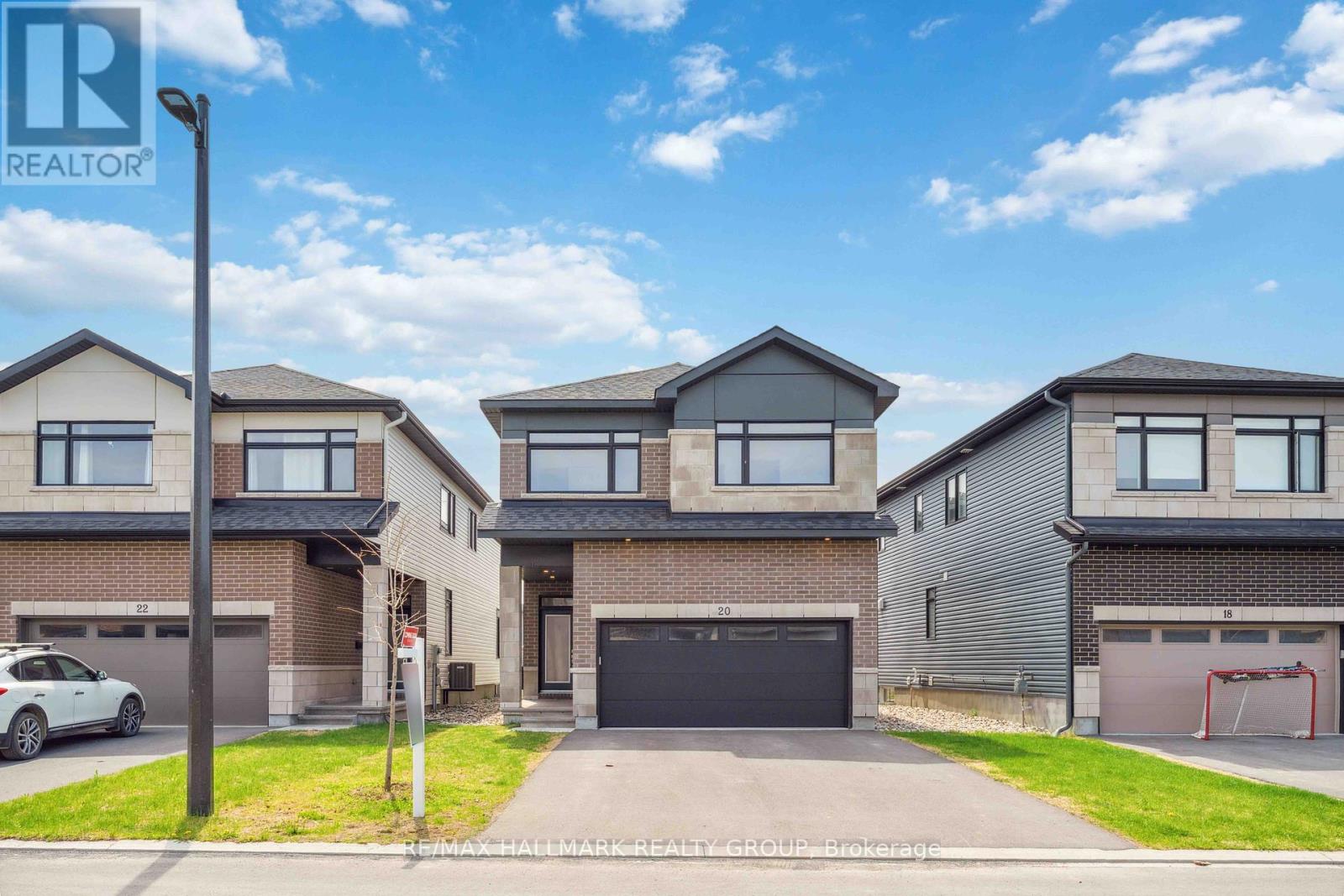 20 MENDOZA WAY, Ottawa, Ontario