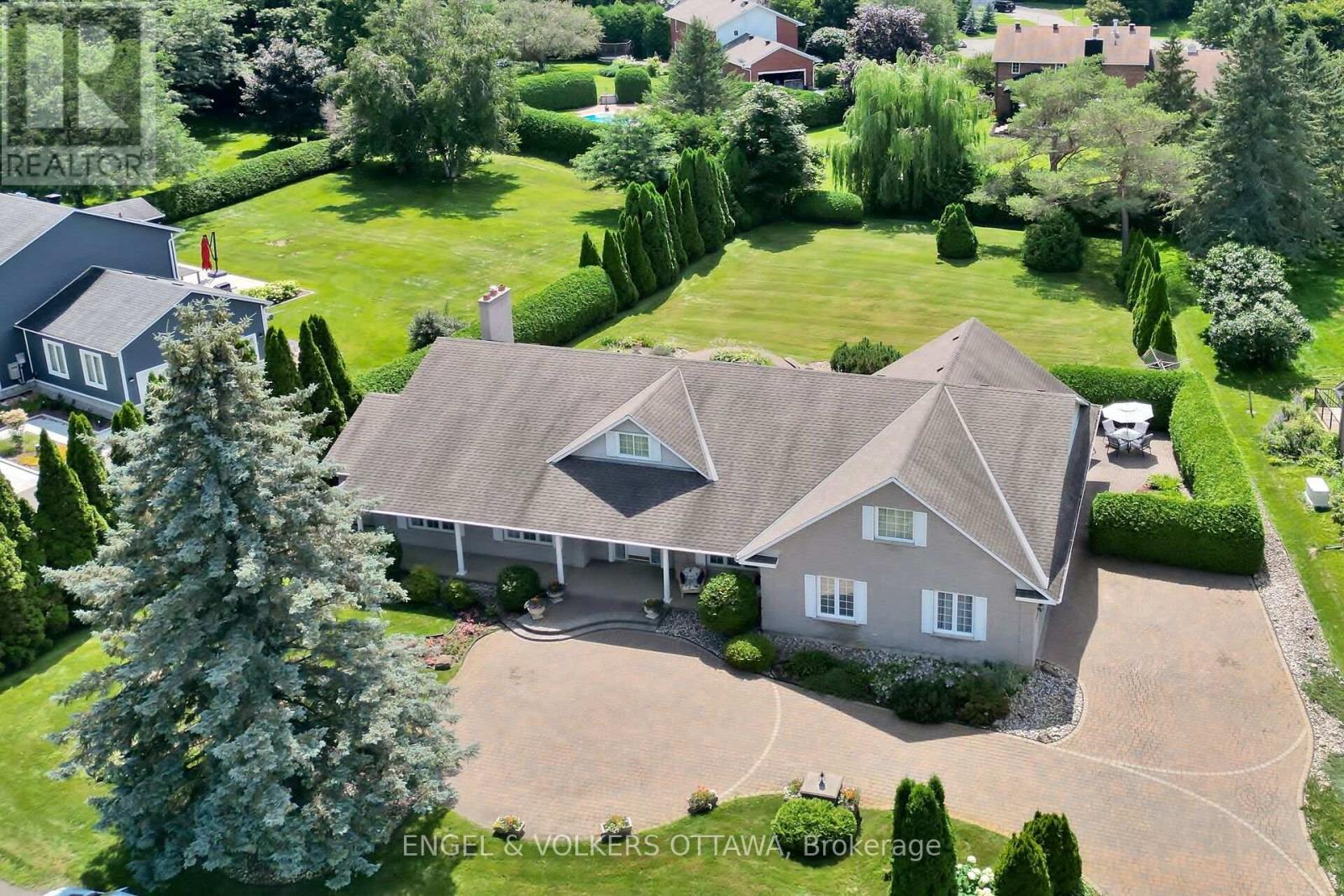 5544 SOUTH ISLAND PARK DRIVE, Ottawa, Ontario