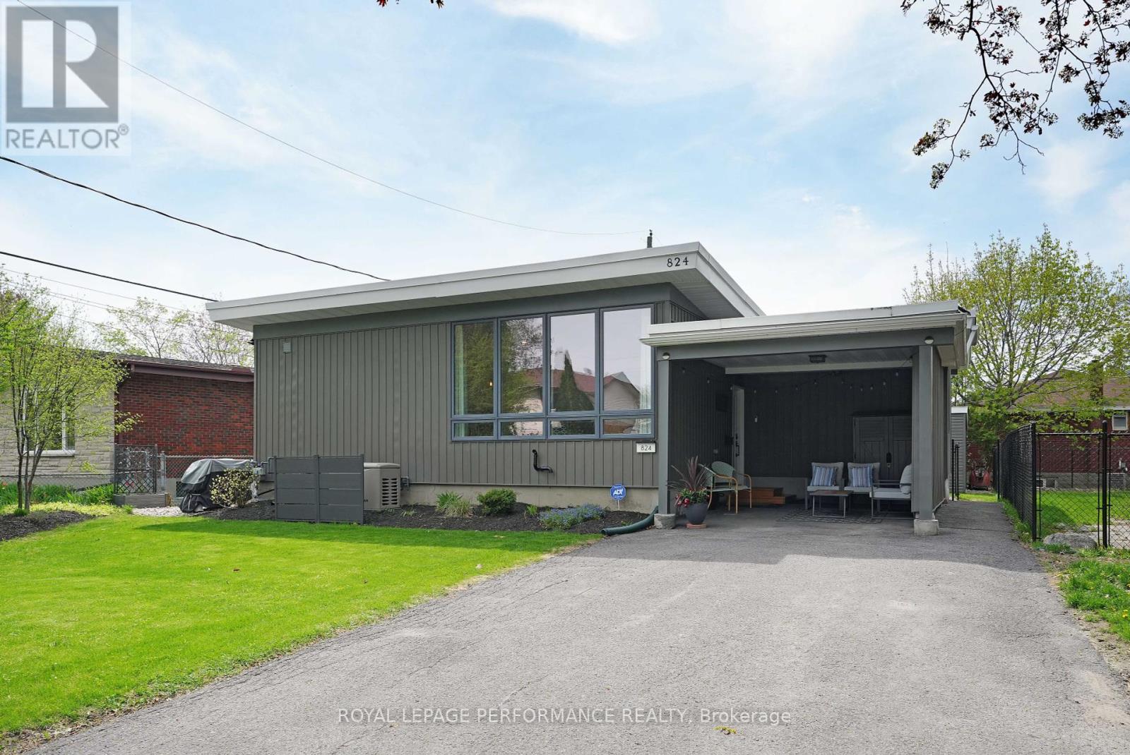 824 ADAMS AVENUE, Ottawa, Ontario