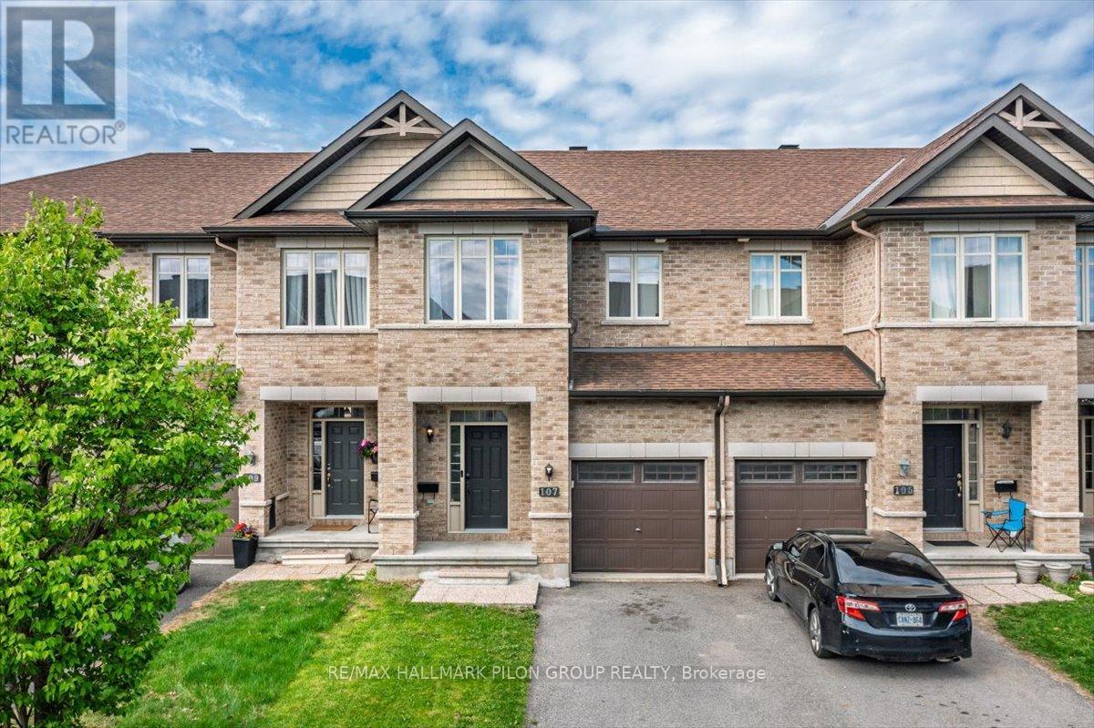 107 WATCHHORN GROVE, Ottawa, Ontario
