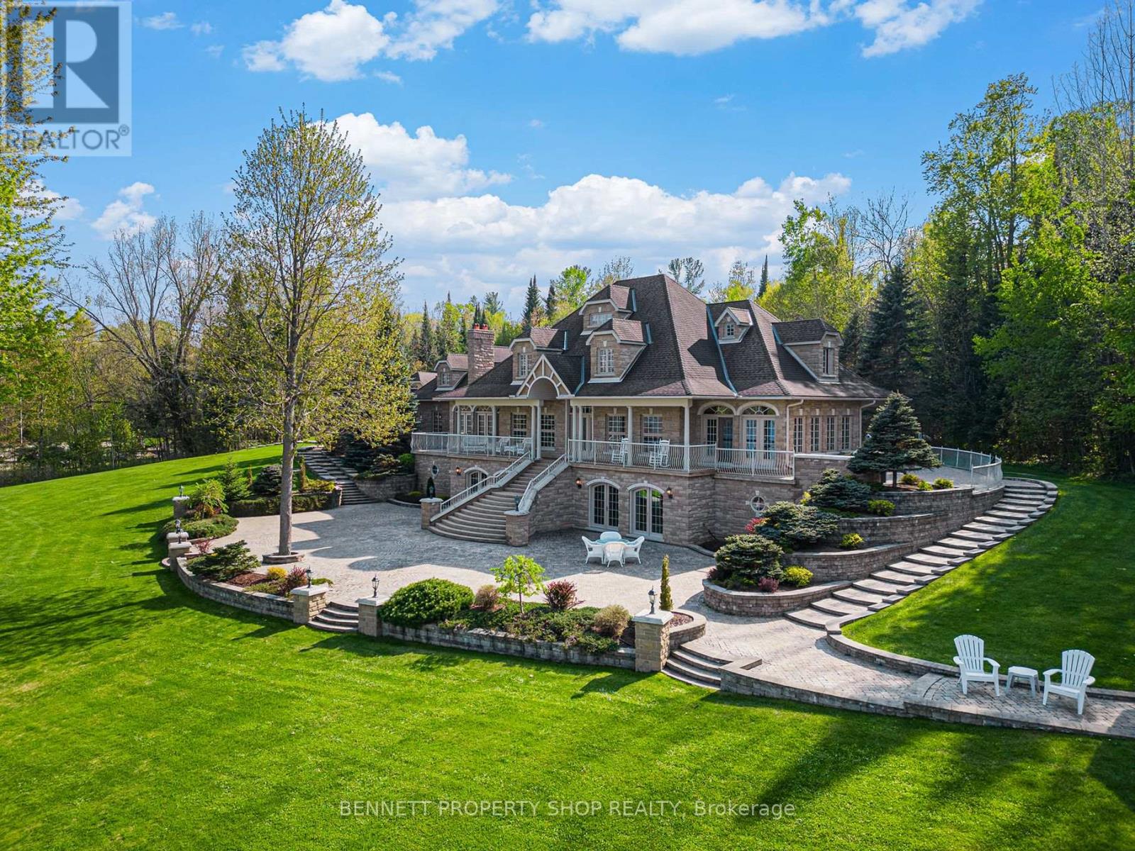445 BALMER BAY ROAD, Laurentian Hills, Ontario