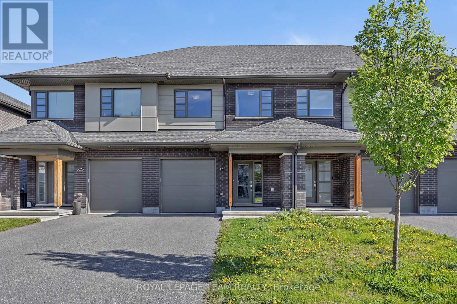 522 BORBRIDGE AVENUE, Ottawa, Ontario