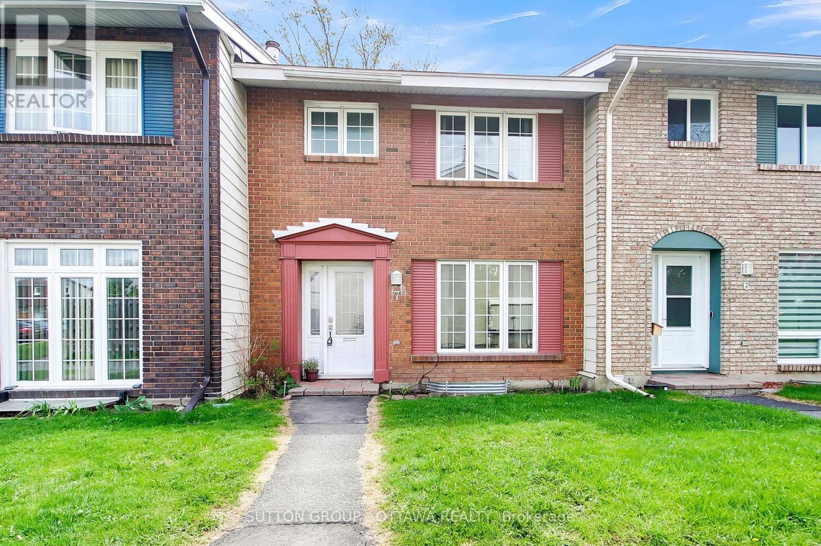 7 - 2051 JASMINE CRESCENT, Ottawa, Ontario