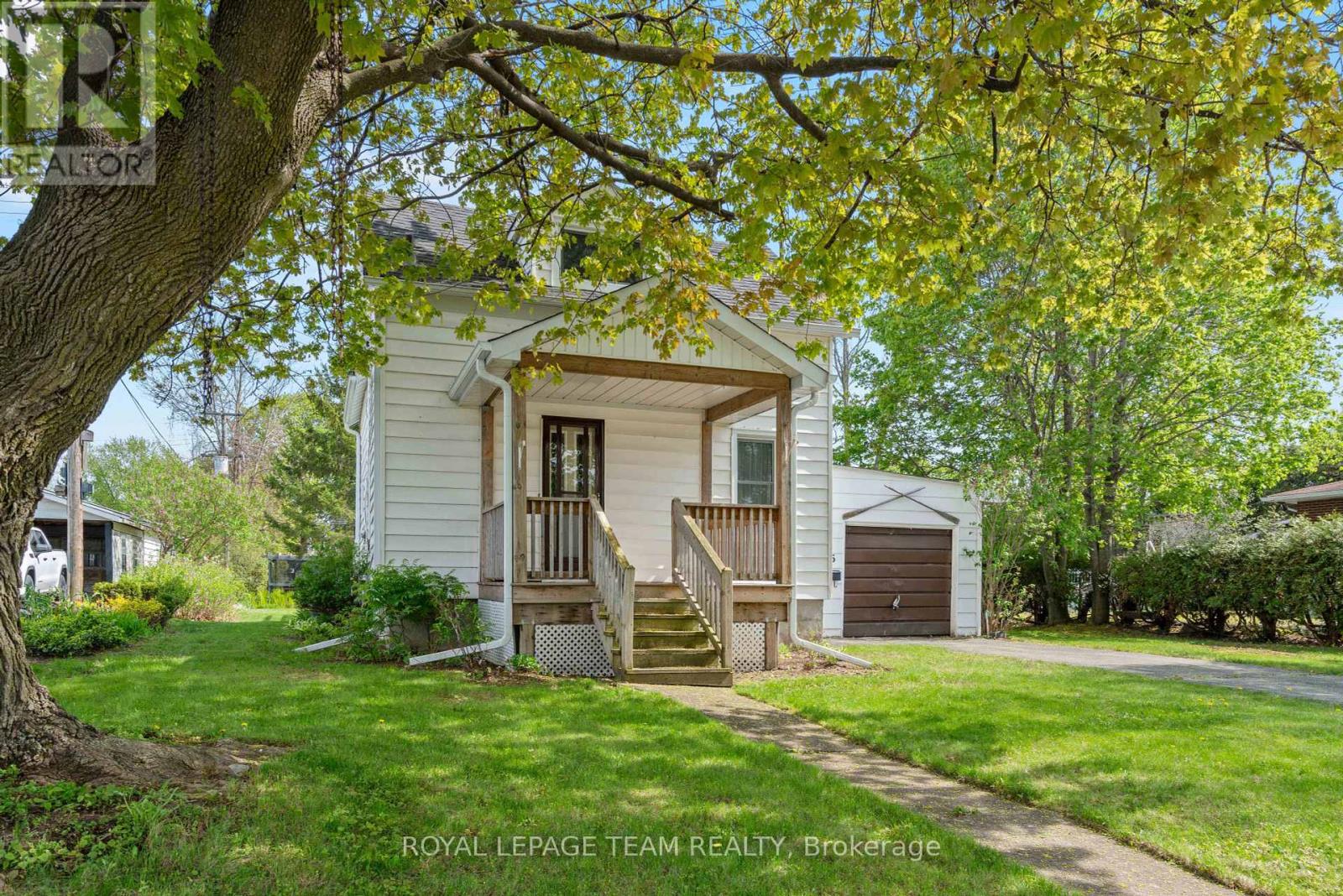 56 ELM STREET, South Stormont, Ontario