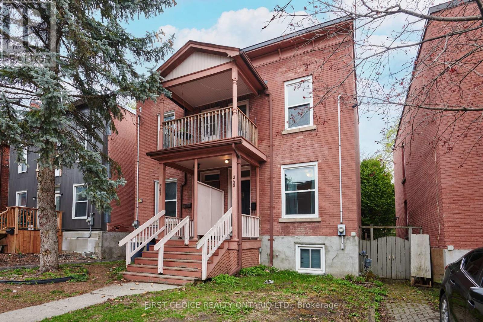 349 CHAPEL STREET, Ottawa, Ontario