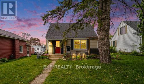 11 MCKENZIE AVENUE, Smiths Falls, Ontario