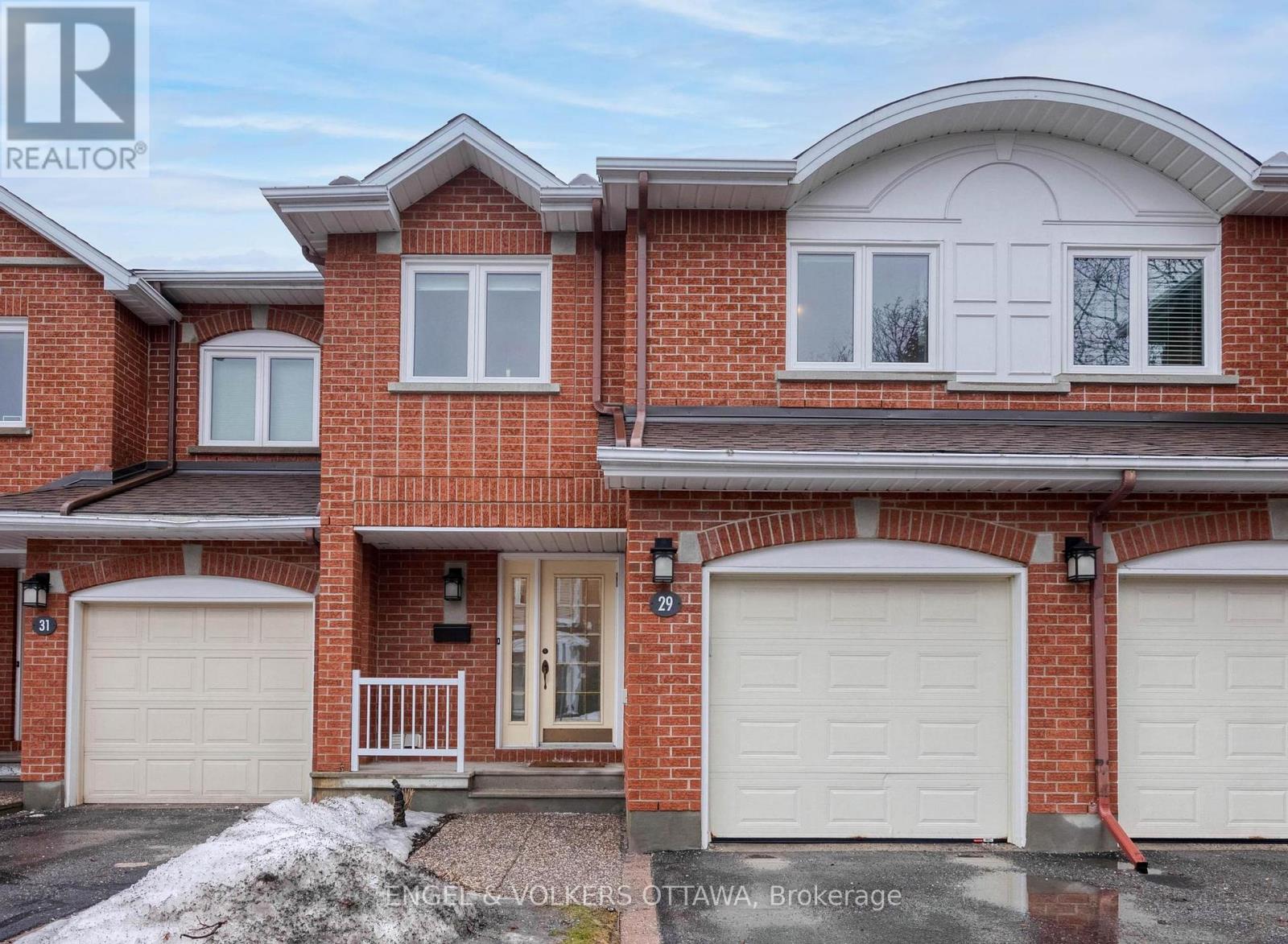29 GRANDCOURT DRIVE, Ottawa, Ontario