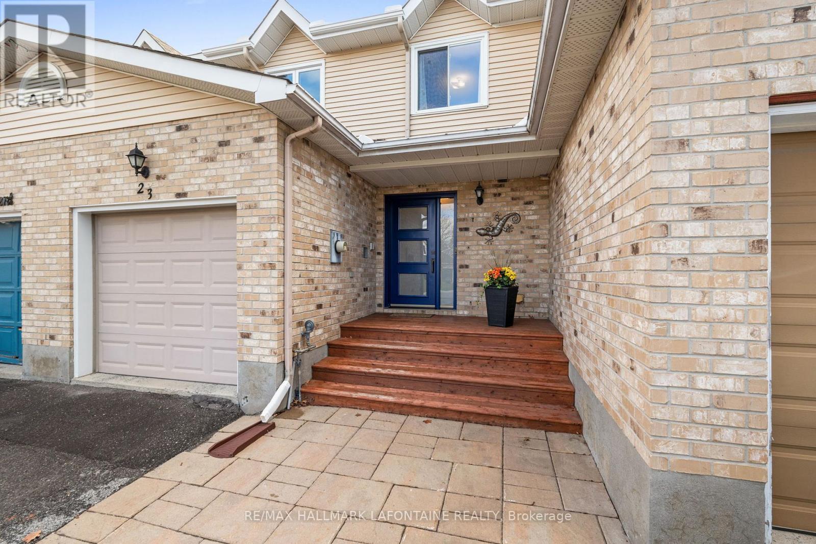 23 KATHLEEN CRESCENT, Ottawa, Ontario