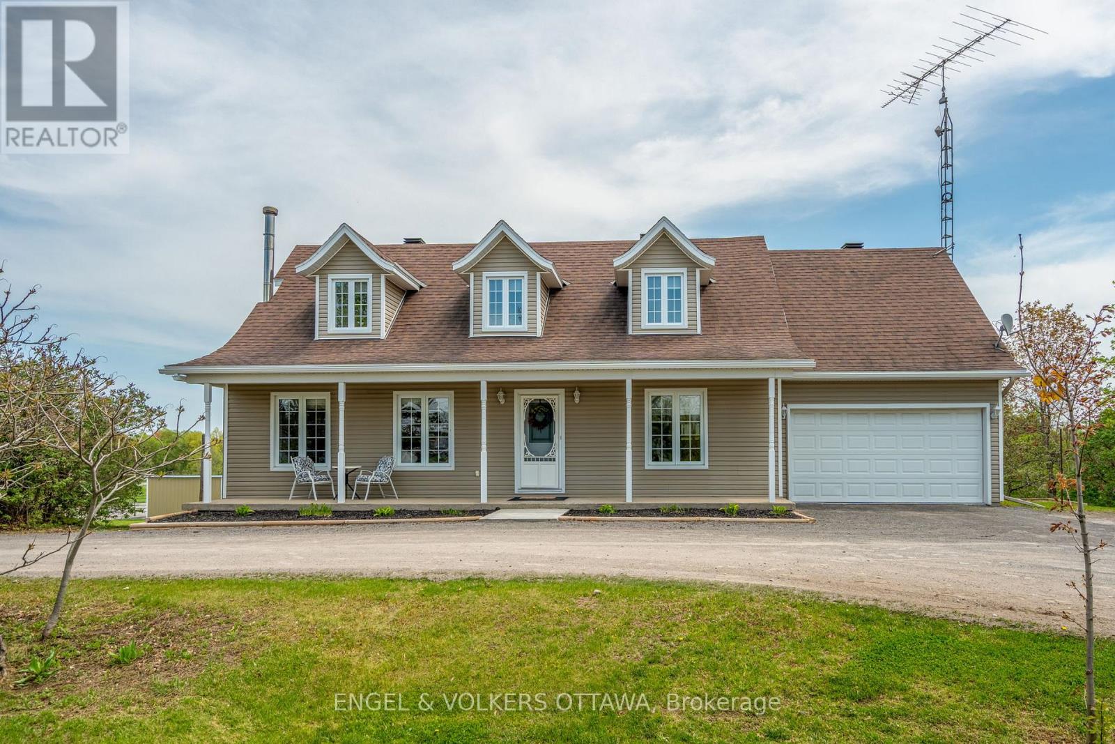 2867 STAGECOACH ROAD, Ottawa, Ontario