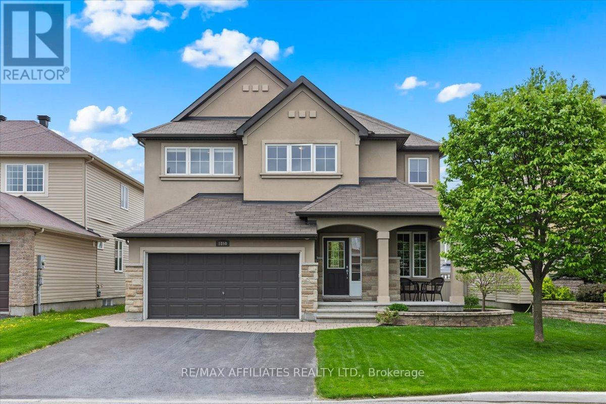 1890 MICKELBERRY CRESCENT, Ottawa, Ontario