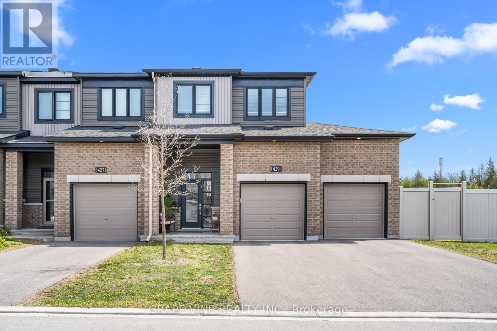 429 KAYAK STREET, Ottawa, Ontario
