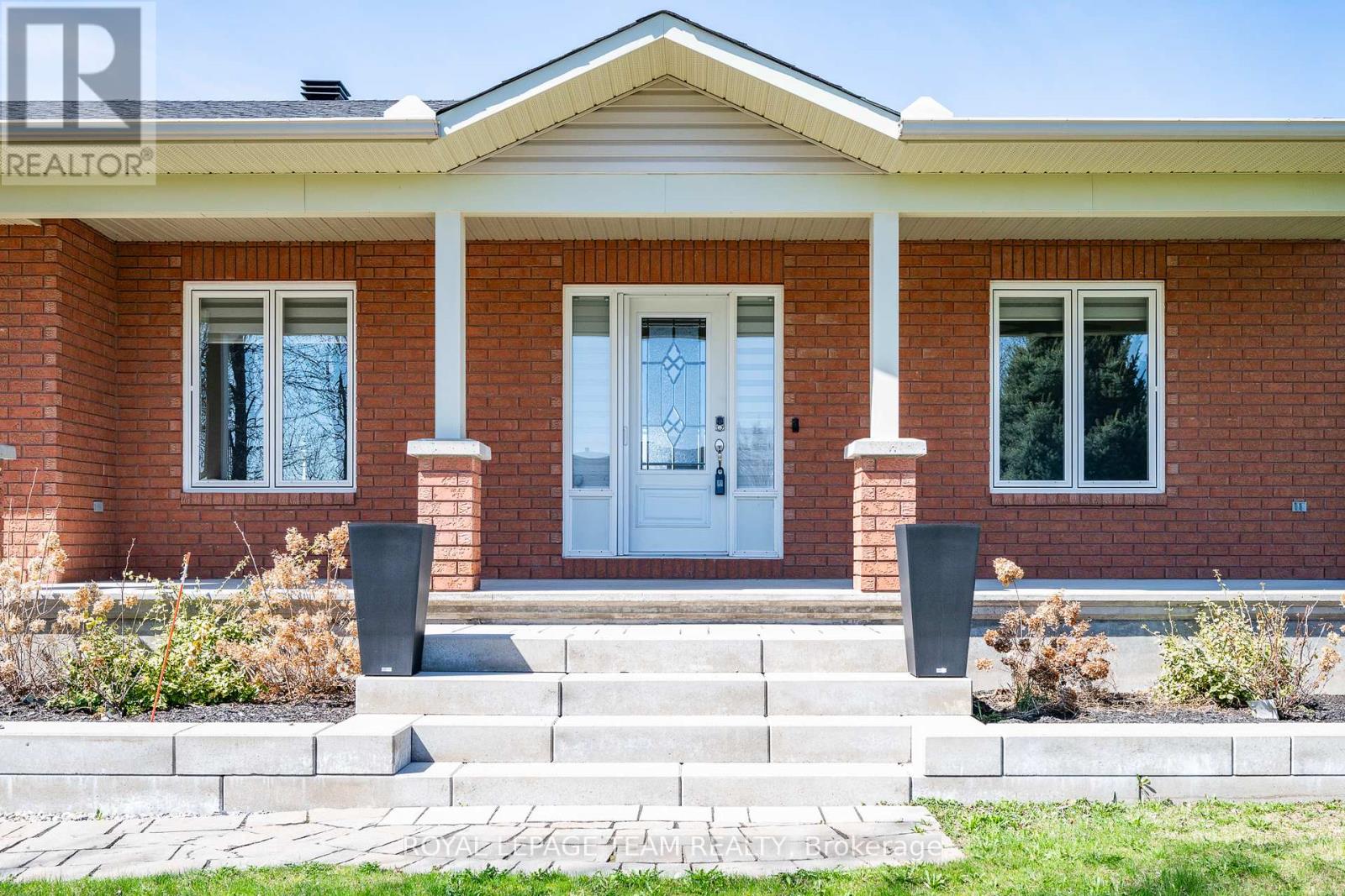 2760 JOHANNES STREET, Ottawa, Ontario