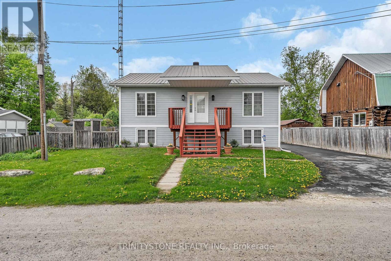 118 BAY STREET, Drummond/North Elmsley, Ontario